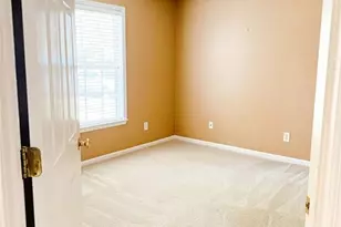 3694 Cotswold Ave, Greensboro, NC 27410 - Photo 10