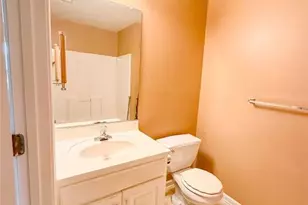 3694 Cotswold Ave, Greensboro, NC 27410 - Photo 14