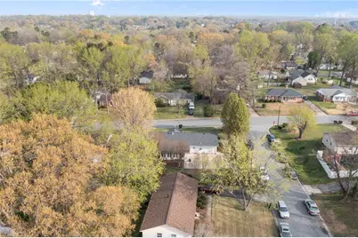 2501 Laramie Drive, Greensboro, NC 27406 - Photo 8