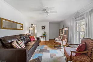 2501 Laramie Dr, Greensboro, NC 27406 - Photo 12