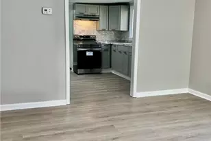 205 Matt Pl, Greensboro, NC 27405 - Photo 8