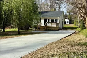 205 Matt Pl, Greensboro, NC 27405 - Photo 4