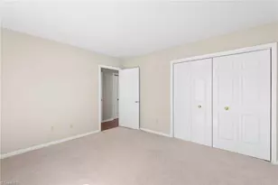 6 Brighton Pl, Greensboro, NC 27410 - Photo 8