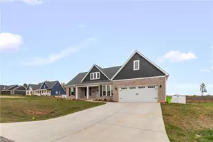 333 Wynnfall Dr, Lexington, NC 27295 - Photo 2