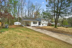 3547 Cherry Ln, Greensboro, NC 27405 - Photo 28