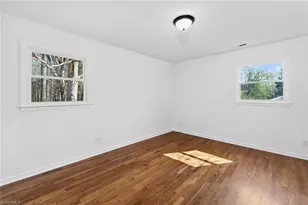 3547 Cherry Ln, Greensboro, NC 27405 - Photo 14