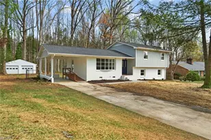 3547 Cherry Ln, Greensboro, NC 27405 - Photo 30