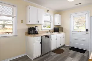 302 Mountain Brook Dr, King, NC 27021 - Photo 12