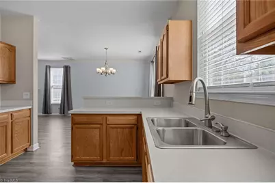 6064 Parkside Circle, Winston-Salem, NC 27107 - Photo 14
