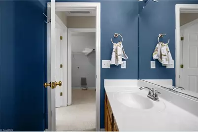 6064 Parkside Circle, Winston-Salem, NC 27107 - Photo 22