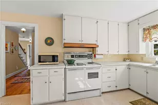 1940 Robinhood Rd, Winston-Salem, NC 27104 - Photo 6
