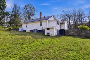 404 Meadowview Dr, Winston-Salem, NC 27107 - Photo 28