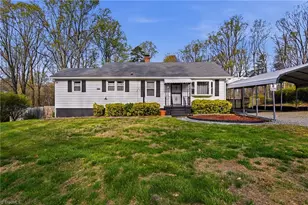 404 Meadowview Dr, Winston-Salem, NC 27107 - Photo 2