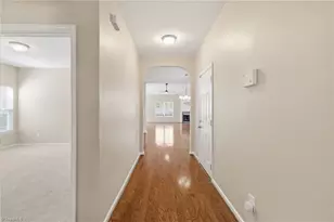 5905 Laurel Creek Ct, Greensboro, NC 27405 - Photo 8