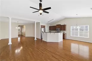 5905 Laurel Creek Ct, Greensboro, NC 27405 - Photo 6