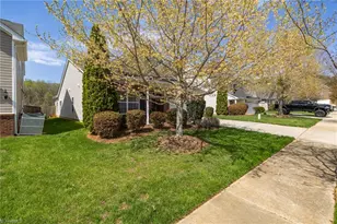 5905 Laurel Creek Ct, Greensboro, NC 27405 - Photo 38