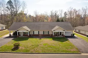 260 S Boyles St, Pilot Mountain, NC 27041 - Photo 36