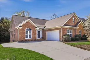 1332 Whitworth Ct, Kernersville, NC 27284 - Photo 2