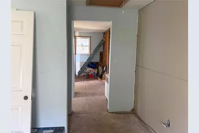 213 W Decatur Street, Madison, NC 27025 - Photo 6