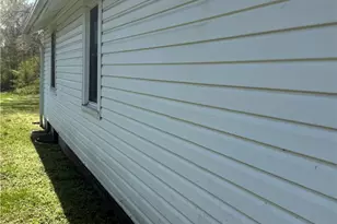 213 W Decatur St, Madison, NC 27025 - Photo 28