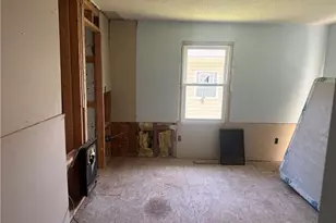 213 W Decatur St, Madison, NC 27025 - Photo 4