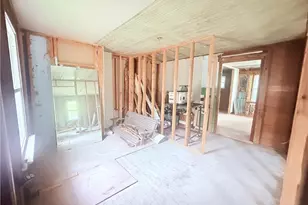 213 W Decatur St, Madison, NC 27025 - Photo 10