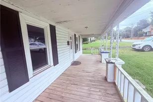 213 W Decatur St, Madison, NC 27025 - Photo 36