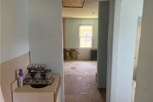 213 W Decatur St, Madison, NC 27025 - Photo 6