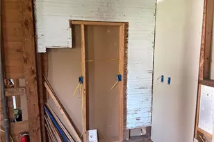 213 W Decatur St, Madison, NC 27025 - Photo 18