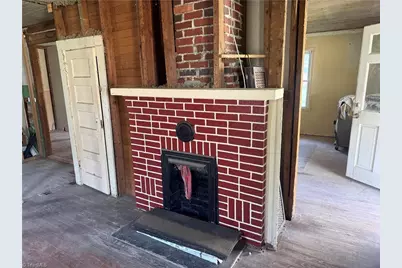 213 W Decatur Street, Madison, NC 27025 - Photo 10