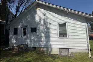 213 W Decatur St, Madison, NC 27025 - Photo 24