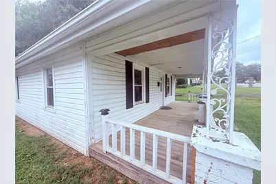 213 W Decatur Street, Madison, NC 27025 - Photo 4