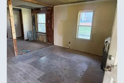 213 W Decatur Street, Madison, NC 27025 - Photo 14