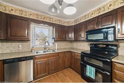 410 Lynhaven Drive, Winston-Salem, NC 27104 - Photo 14