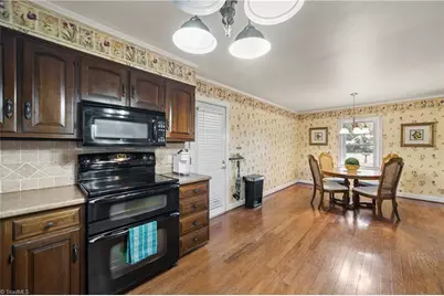 410 Lynhaven Drive, Winston-Salem, NC 27104 - Photo 16