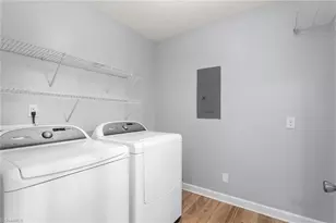 3922 Pondfield Ct, Greensboro, NC 27410 - Photo 16