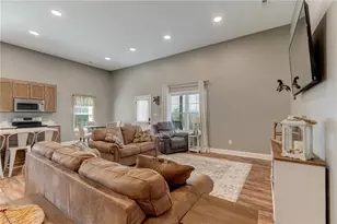 1034 Brooks Rd, Reidsville, NC 27320 - Photo 14