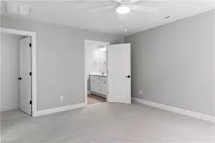 4642 Pebble Lake Dr, Pfafftown, NC 27040 - Photo 32