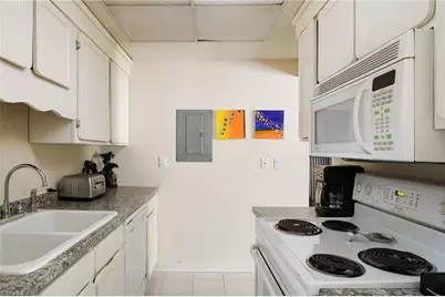 315 N Spruce Street #509, Winston-Salem, NC 27101 - Photo 12