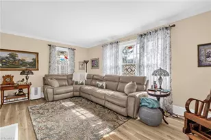 421 Chestnut St, Eden, NC 27288 - Photo 10