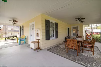 421 Chestnut Street, Eden, NC 27288 - Photo 6