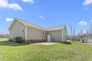 1819 Merritt Trail, Burlington, NC 27217 - Photo 38