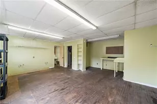 2083 Elizabeth Ave, Winston-Salem, NC 27103 - Photo 32