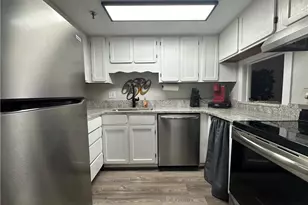 315 Spruce Street N, Winston-Salem, NC 27101 - Photo 2