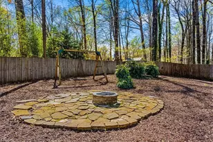 4709 Horseshoe Ln, Greensboro, NC 27410 - Photo 22