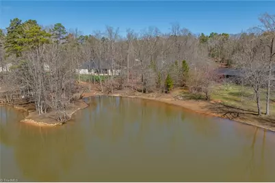 337 Starboard Reach, Lexington, NC 27292 - Photo 4