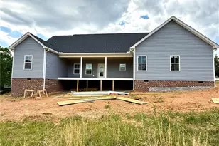 121 Winchester Dr, Ararat, NC 27007 - Photo 2