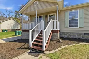 109 S Lonesome Rd, Madison, NC 27025 - Photo 4