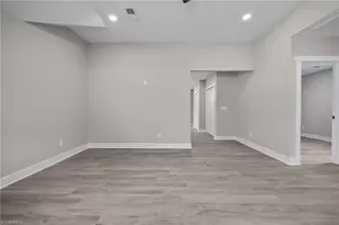 122 S School St, Burlington, NC 27217 - Photo 10