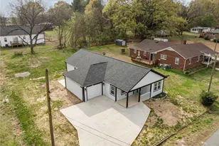 122 S School St, Burlington, NC 27217 - Photo 32